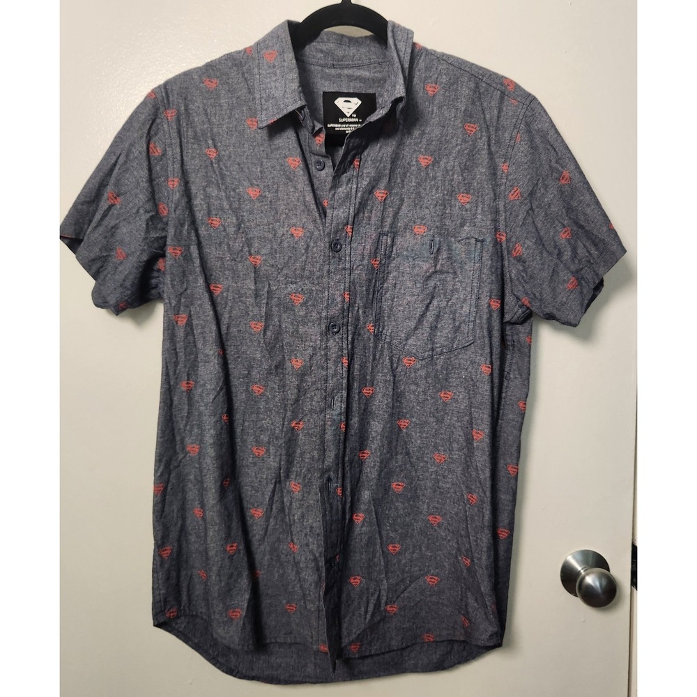 Superman Men's 100% Cotton Small Blue Chambray Button Down Short Sleeve‎ Shirt